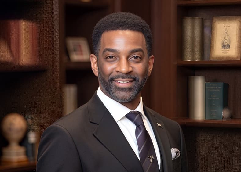 Photo of Pastor Randy Thames